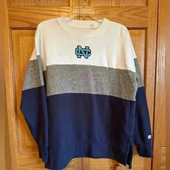 North Carolina Tar Heels Tailgate Colorblock Panel Crew Sweatshirt Size Small - Picture 1 of 5